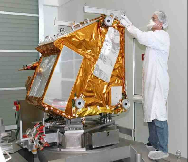 Image of the IASI satellite