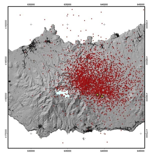 Map showing seismic events related to the 2005 Sao Miguel volcanic unrest.