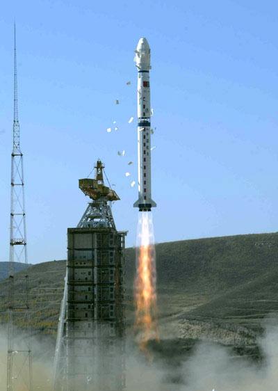 Image of the Launch of CBERS-2 in 2001