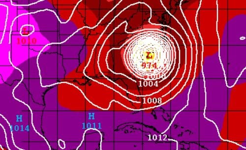 GFS 6z showing a strong hurricane of 974mb pushing into South Carolina.